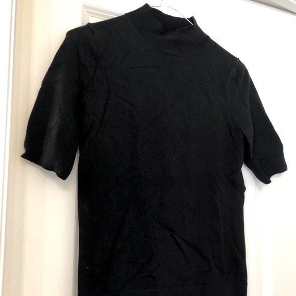 Ann Taylor black mock neck short sleeved sweater - Picture 2 of 3